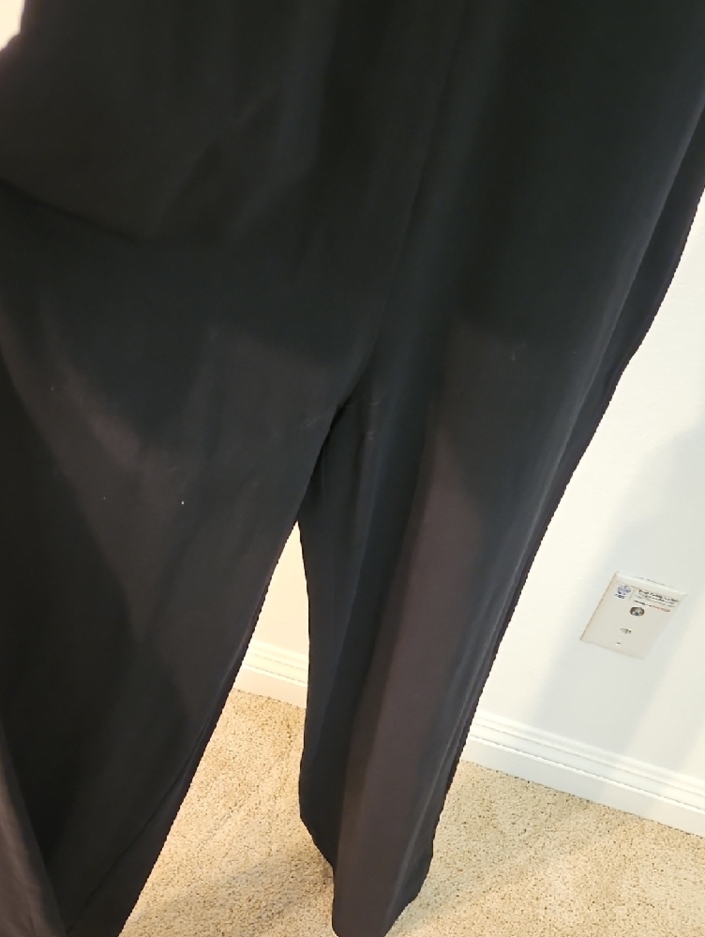 James Perse Black Sleeveless V-Neck Jumpsuit - Picture 3 of 9